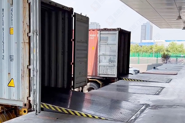 保税区仓库装卸货平台