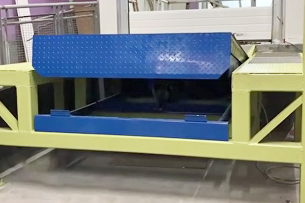 冷冻仓库装卸货平台