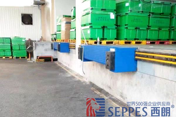 台边式卸货平台