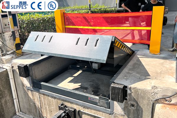 集装箱卸货平台